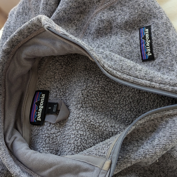 Patagonia fleece zip up - Picture 3 of 3